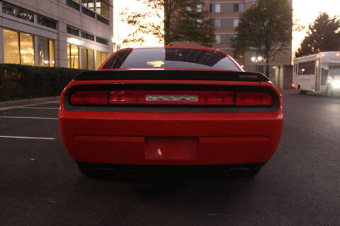 2008 Dodge Challenger SRT8