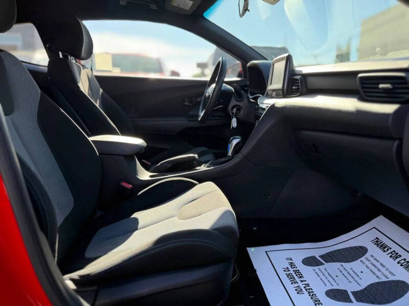 2019 Hyundai Veloster