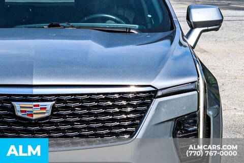 2025 Cadillac XT4 Premium Luxury