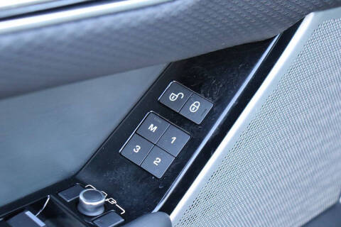 2018 Land Rover Range Rover Velar P380 R-Dynamic SE