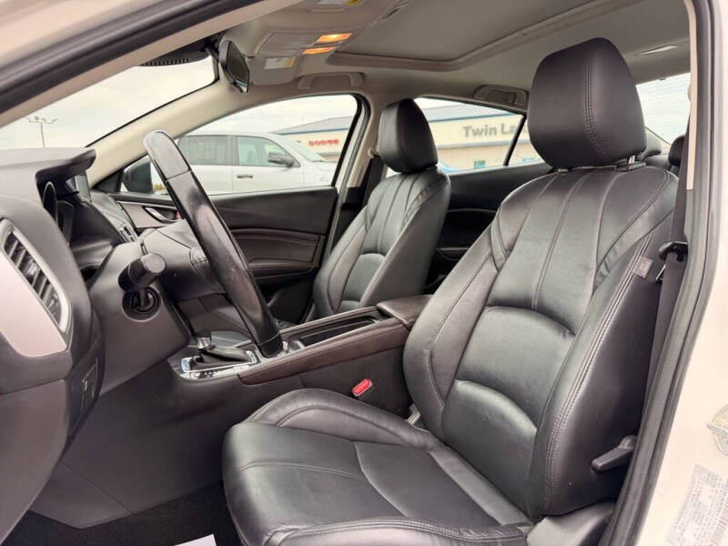 2017 Mazda MAZDA3 Touring