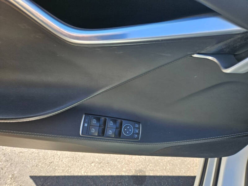 2016 Tesla Model S 90D
