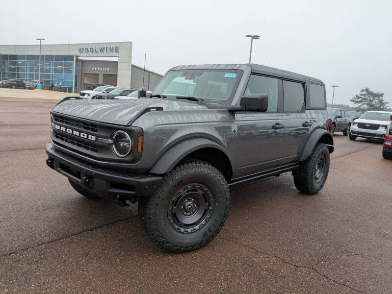 2025 Ford Bronco 4-Door Big Bend's photo