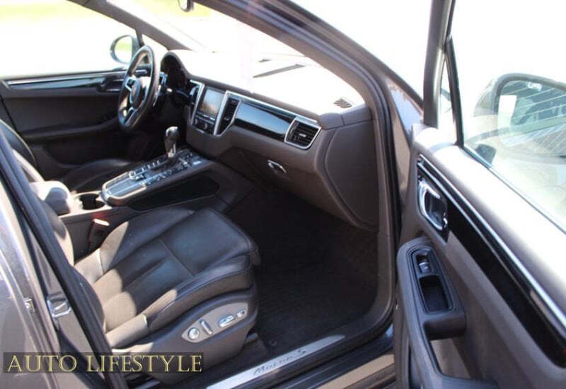 2015 Porsche Macan S