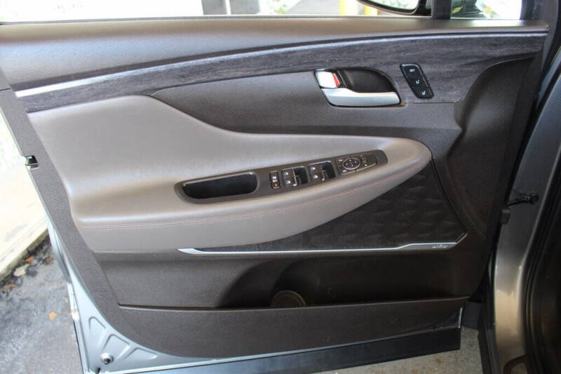 2019 Hyundai Santa Fe Ultimate 2.4L