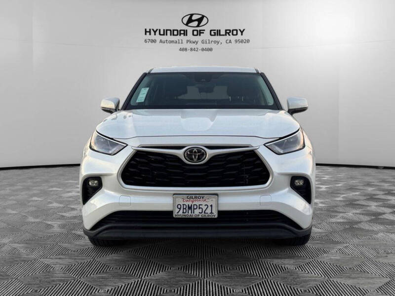 2022 Toyota Highlander LE