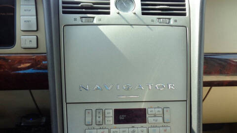 2005 Lincoln Navigator Luxury