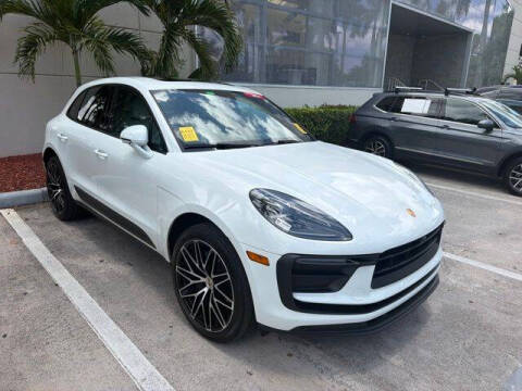 2022 Porsche Macan