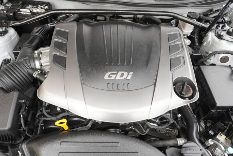 2016 Hyundai Genesis Coupe