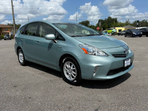 2013 Toyota Prius v Three