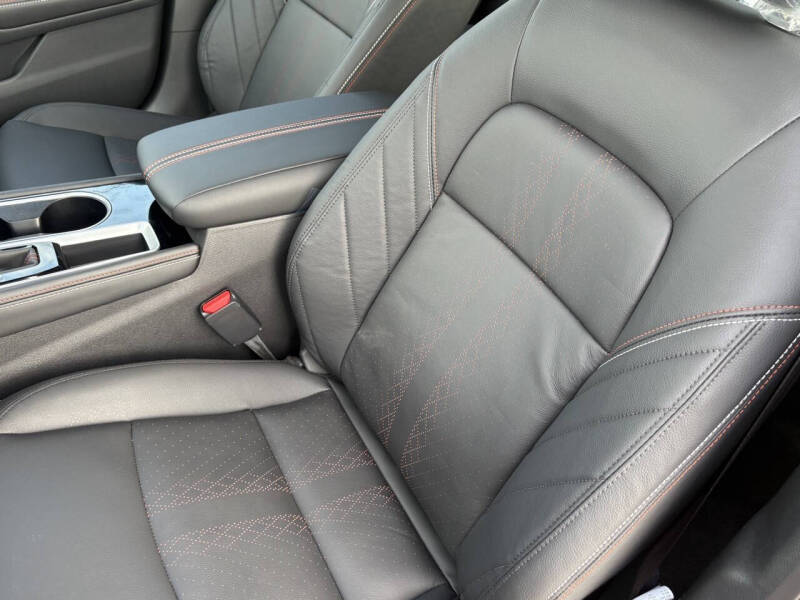 2025 Nissan Altima 2.5 SR