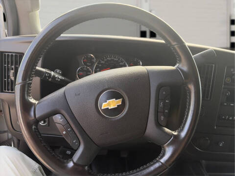2021 Chevrolet Express 2500