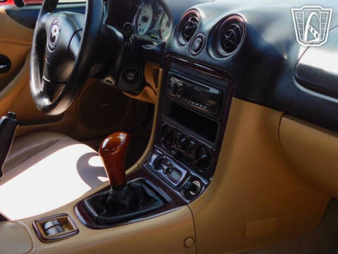 2002 Mazda MX-5 Miata LS