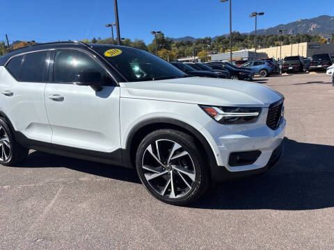 2019 Volvo XC40 T5 R-Design