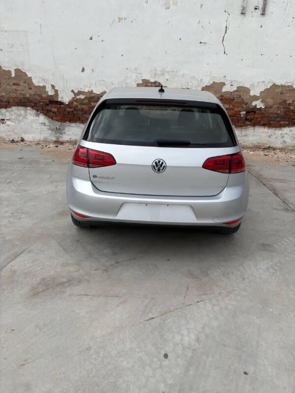 2016 Volkswagen e-Golf SE