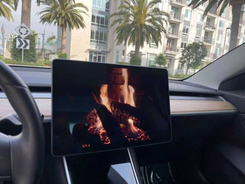 2020 Tesla Model 3 Standard Range Plus