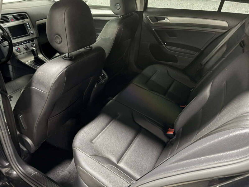 2017 Volkswagen Golf
