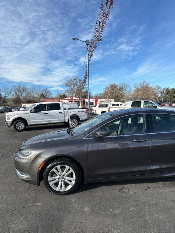 2015 Chrysler 200 Limited