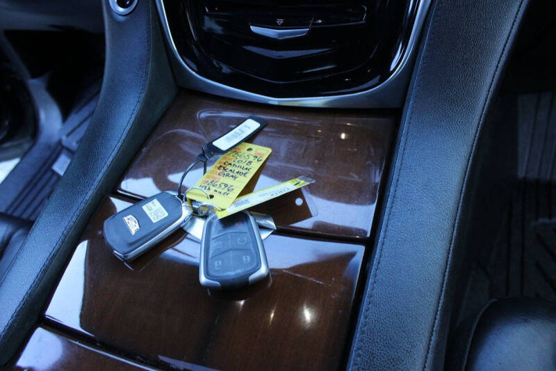 2018 Cadillac Escalade ESV Premium Luxury