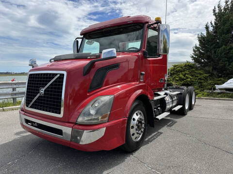 2016 Volvo VNL
