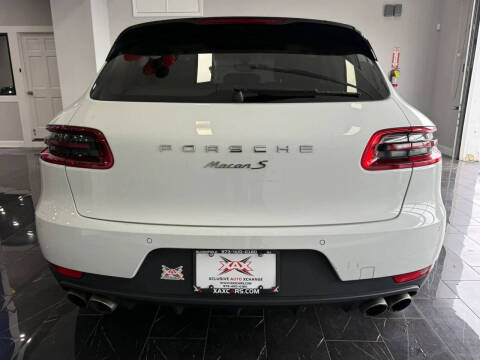 2016 Porsche Macan S