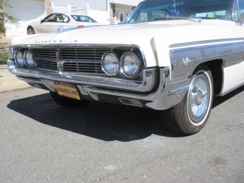 1962 Oldsmobile Starfire