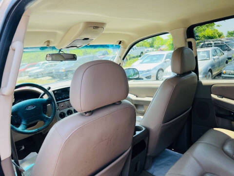 2005 Ford Explorer XLT