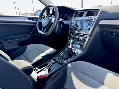 2016 Volkswagen e-Golf SE