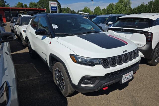 2025 Jeep Compass Trailhawk