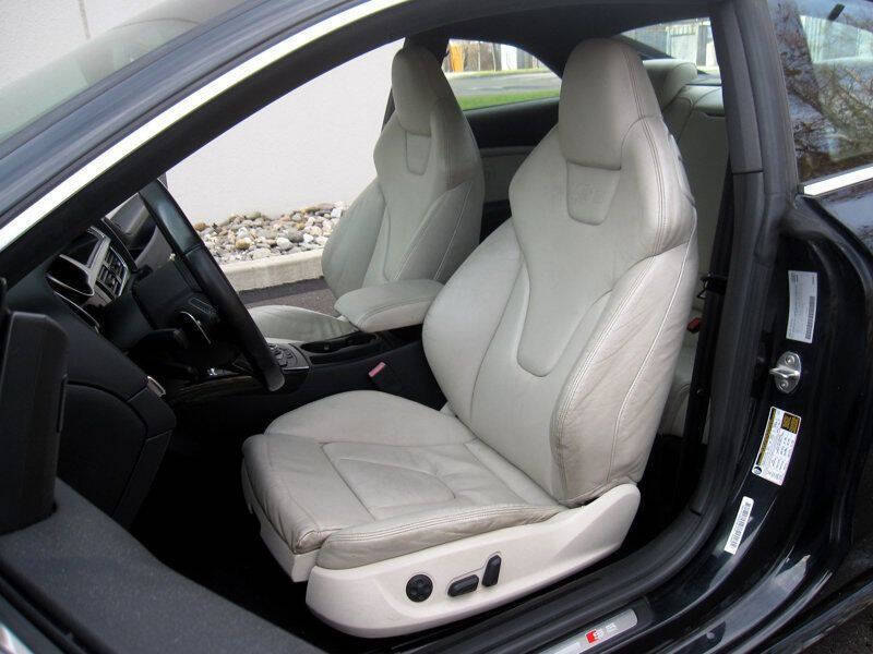 2011 Audi S5 4.2 quattro Prestige