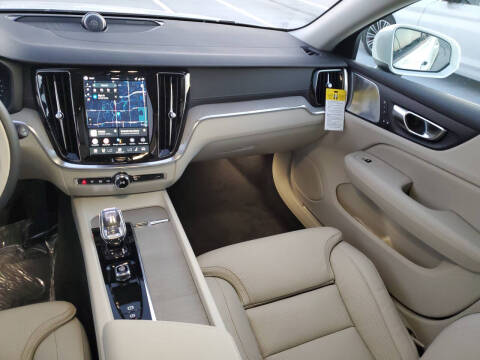 2026 Volvo V60 Cross Country B5 Ultra