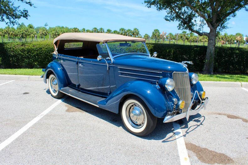 1936 Ford Deluxe
