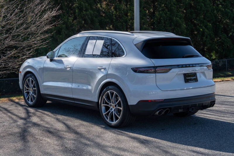 2023 Porsche Cayenne S