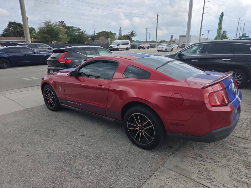 2010 Ford Mustang V6