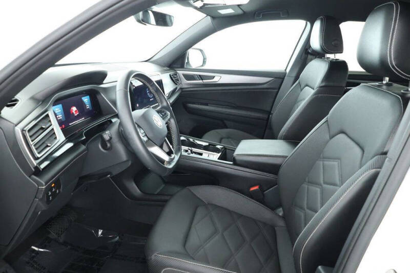 2024 Volkswagen Atlas Cross Sport SE 4Motion