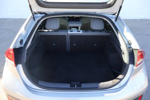 2021 Hyundai Ioniq Hybrid SE