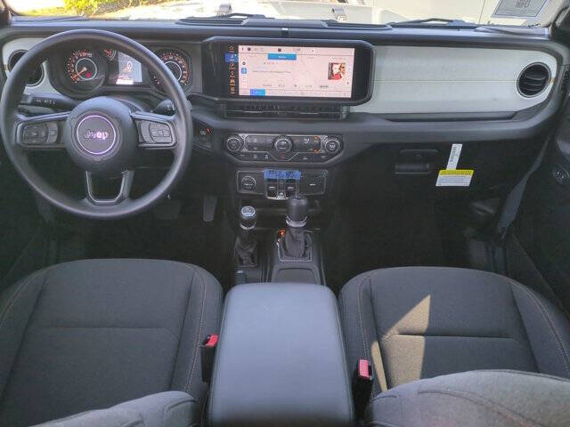 2025 Jeep Gladiator Sport