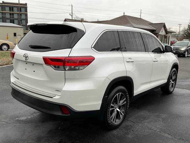 2019 Toyota Highlander LE
