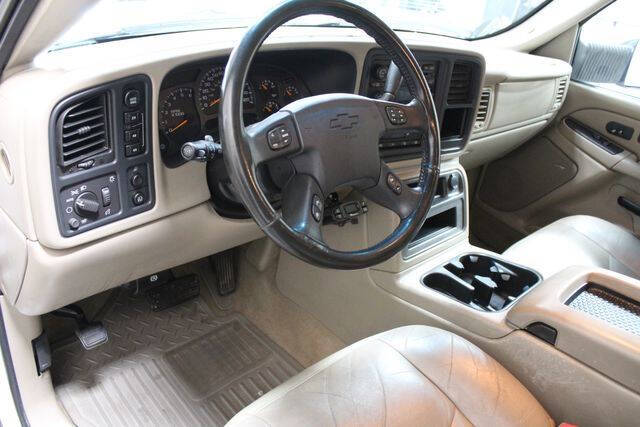 2004 Chevrolet Silverado 2500HD LT photo 17