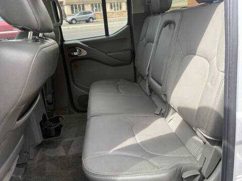 2010 Nissan Frontier LE