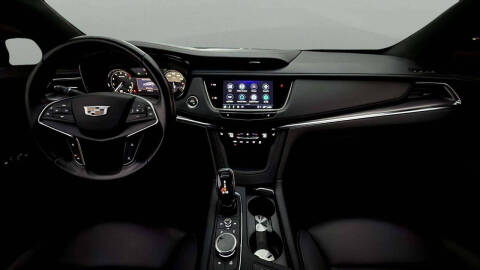 2022 Cadillac XT5 Luxury