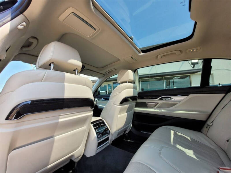 2016 BMW 7 Series 740i