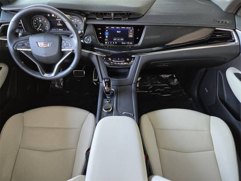 2024 Cadillac XT6 Sport