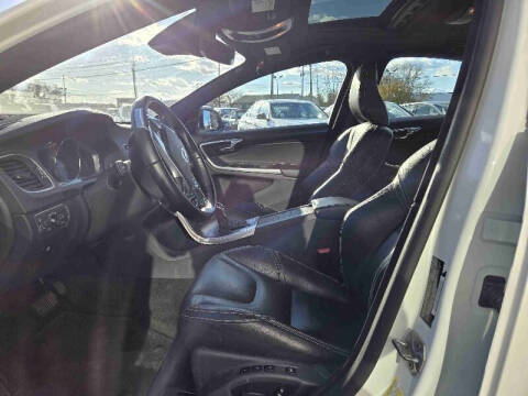 2016 Volvo S60 T5 Drive-E Premier