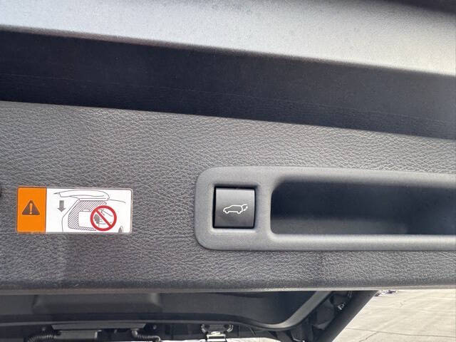 2026 Toyota Sienna LE 8-Passenger