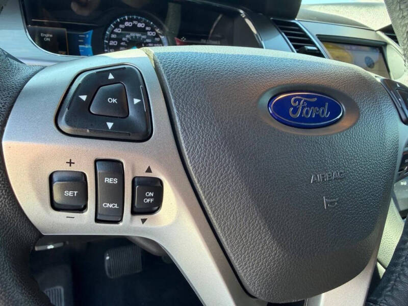 2019 Ford Taurus SEL
