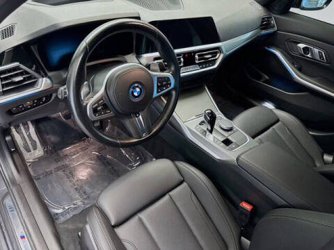 2022 BMW 3 Series 330e