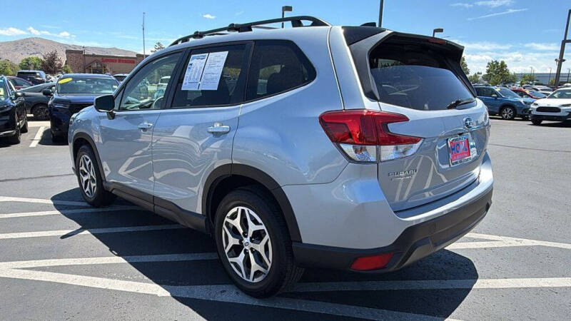 2024 Subaru Forester Premium