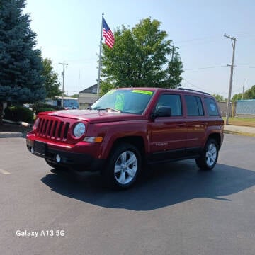 2017 Jeep Patriot for sale at Ideal Auto Sales, Inc. in Waukesha WI