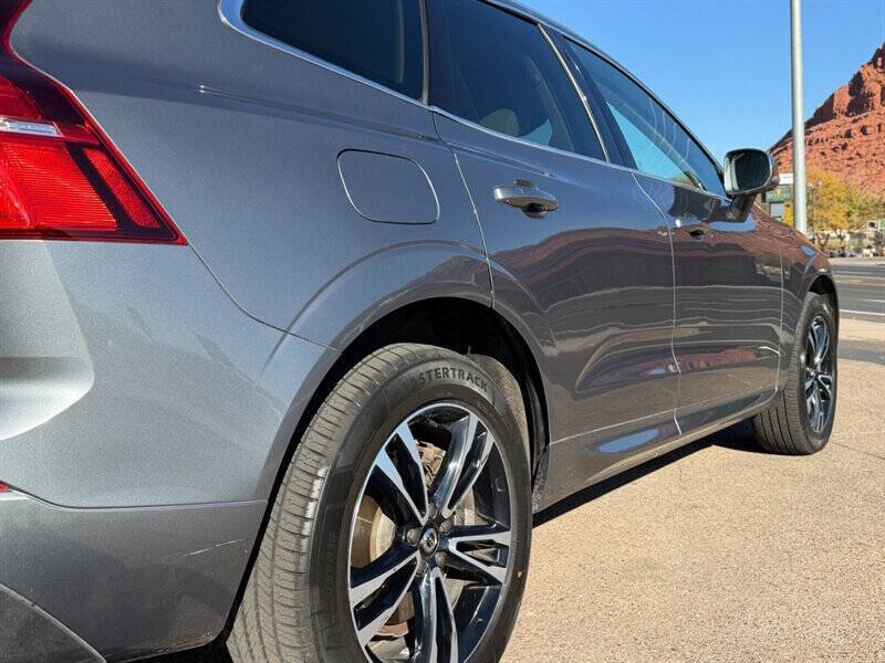 2020 Volvo XC60 T6 Momentum